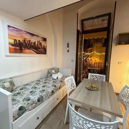לינה וארוחת בוקר La Maison Di Annamaria 3*